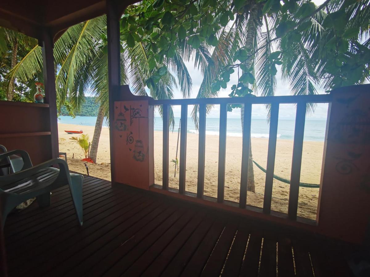 佩尔玛塔海滩小木屋 Kampong Juara 外观 照片